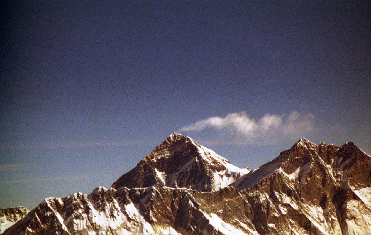1 Kathmandu Mountain Flight 3 Everest and Lhotse Close Up
